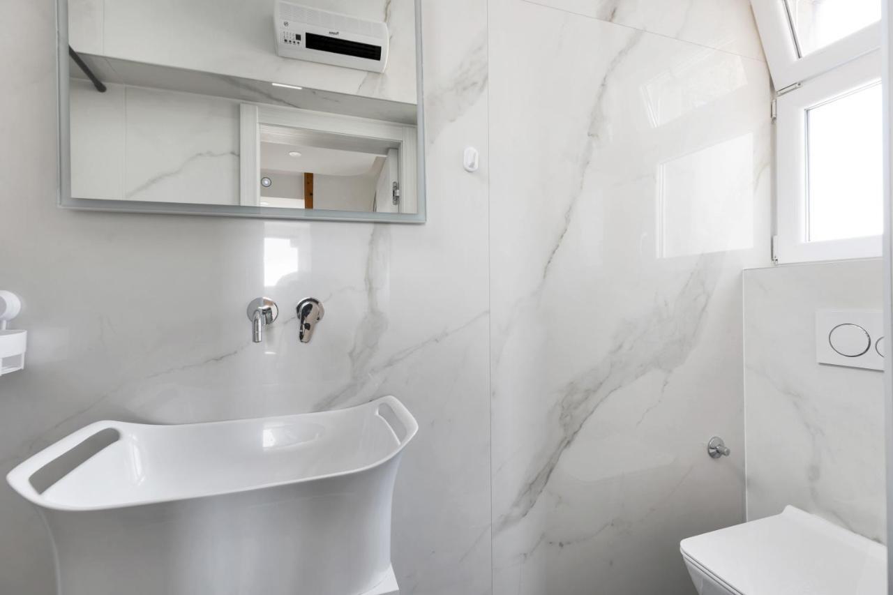 Luxury Dante Apartment With Terrace Split Exterior foto